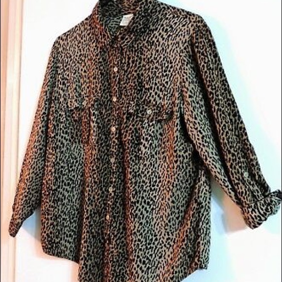 Faded Glory Tops - Animal print button down top
